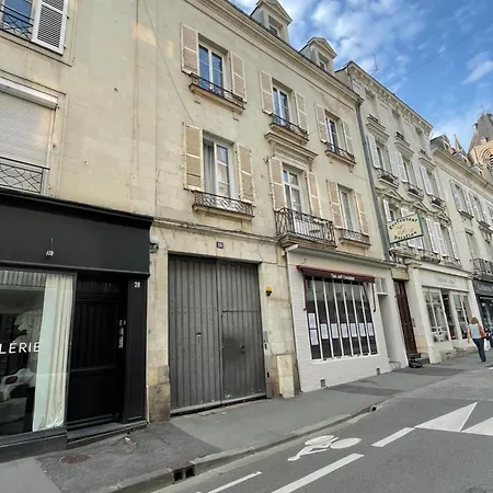 Grand Loft 110m Cœur Historique Et Parking Privé Rare