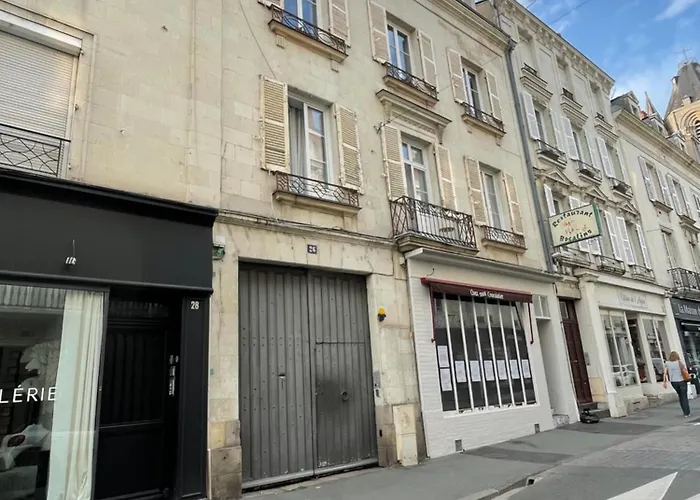 Grand Loft 110m Coeur Historique Et Parking Prive Rare