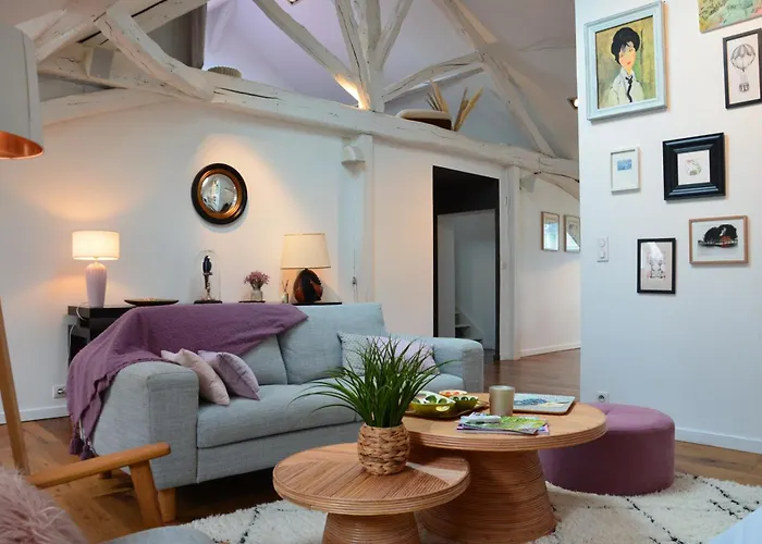 Grand Loft 110m Cœur Historique Et Parking Privé Rare